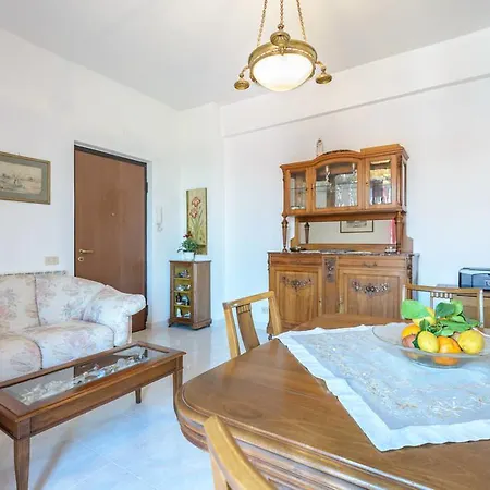 Daire Spring House *